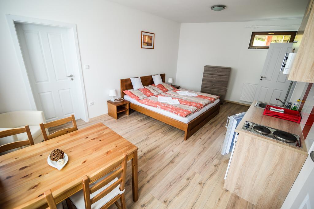 Delanta Apartment Cesky Krumlov Bagian luar foto